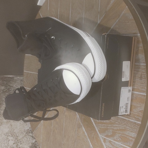 Black Leather Converse shoes - Picture 6 of 6